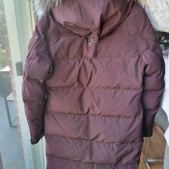 Moose Knuckles Grand Metis Parka - Picture 2 of 6